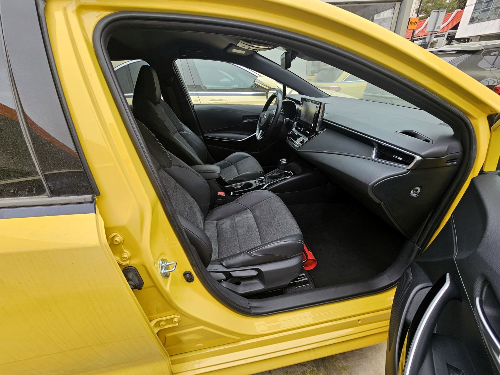 Toyota Corolla 2021 Φ 183