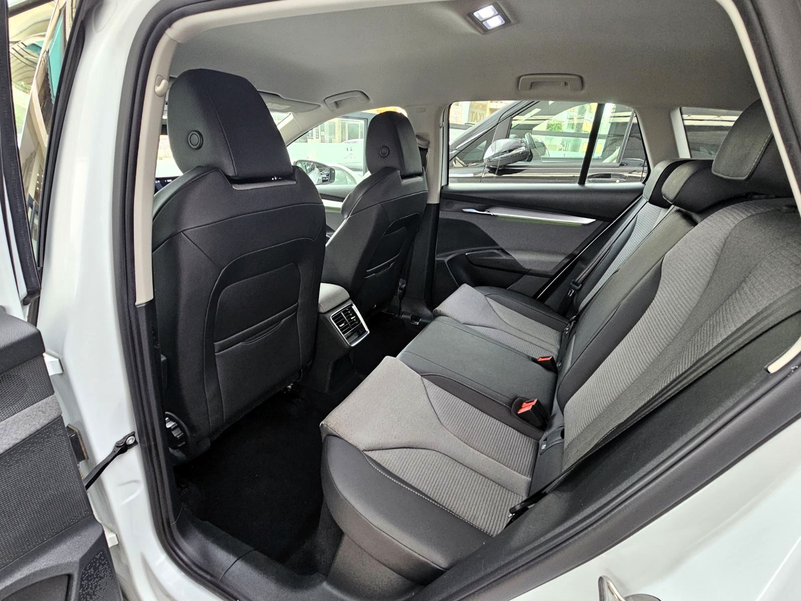 Skoda Enyaq 2021 Full Electric SUV 82kWh (1413)