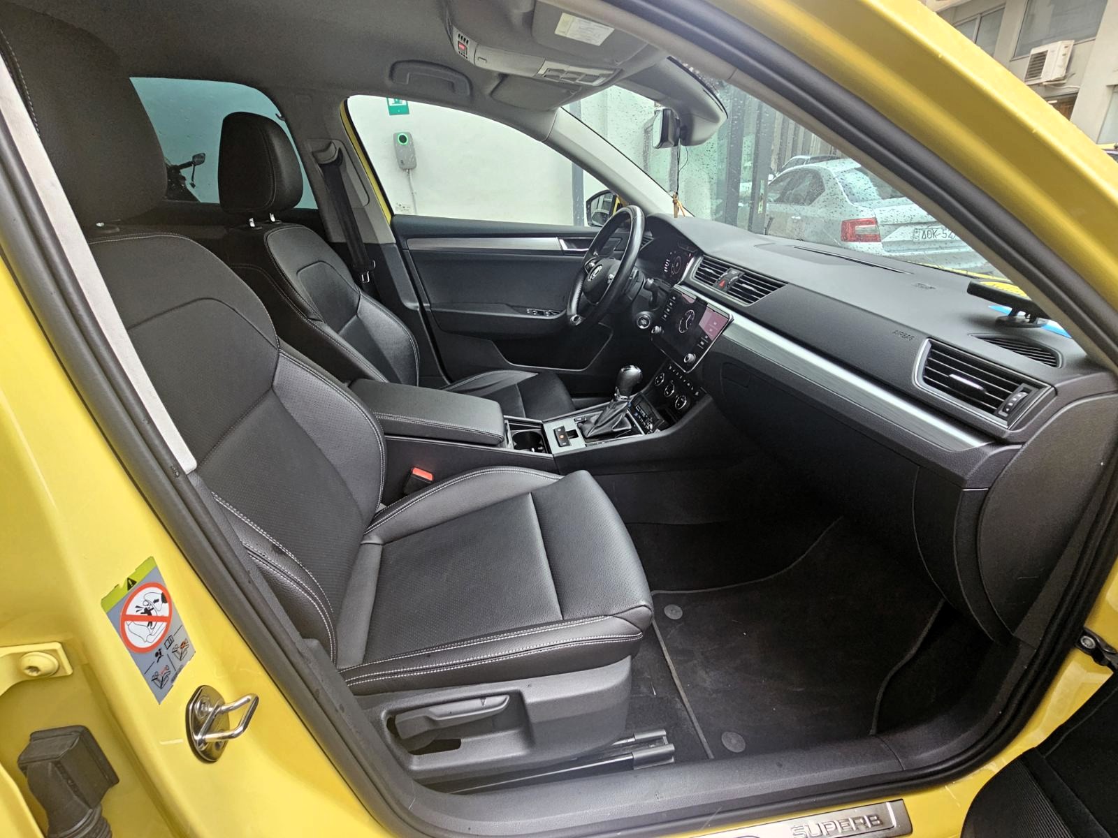 Skoda Superb 2021 2.0 TDI – Automatic