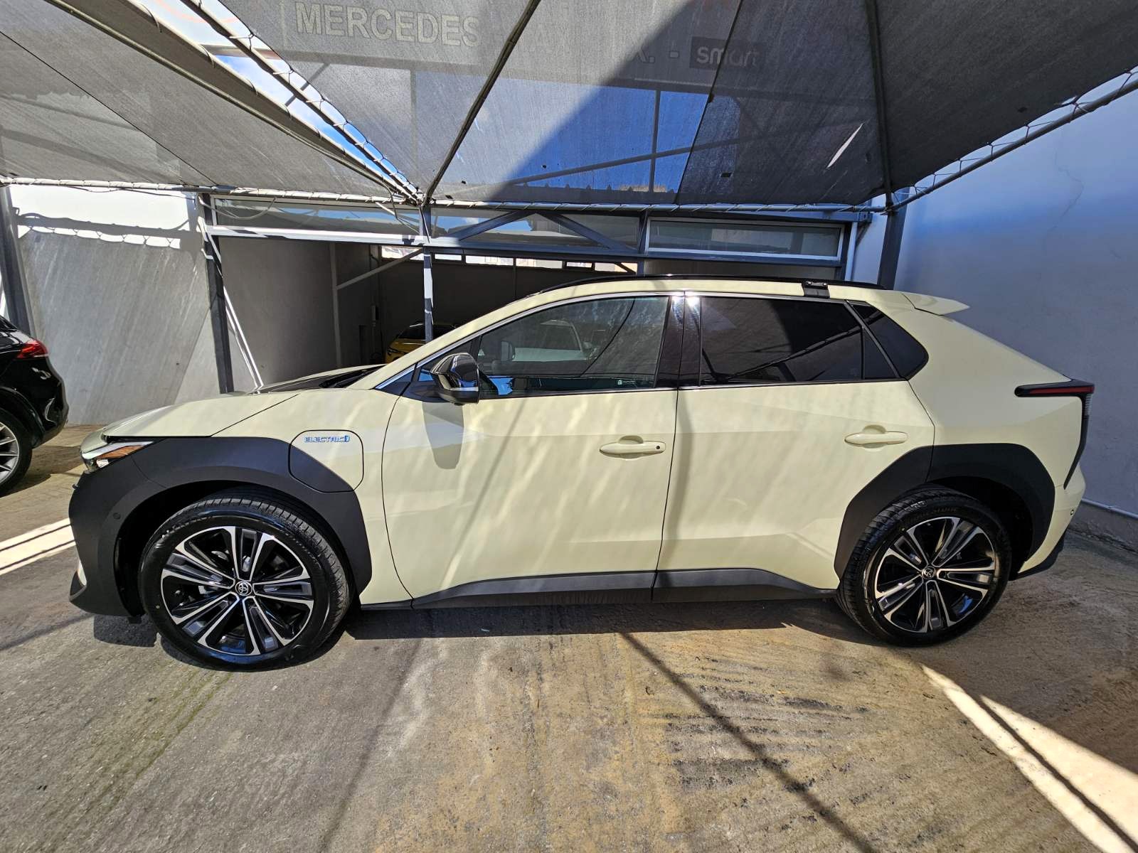 Toyota bZ4X 2025 Electric 204hp – Lounge – 100% Battery (1415)