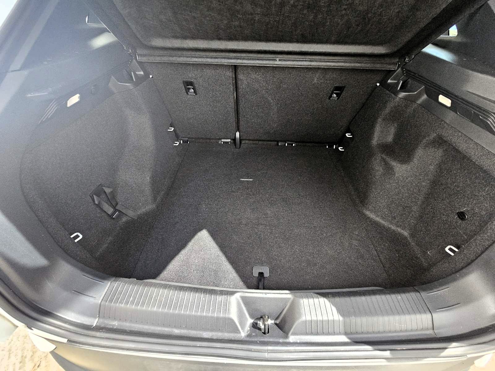 Volkswagen ID.4 2023 Pro Electric 77kWh – 204hp – Automatic – Full (1418)