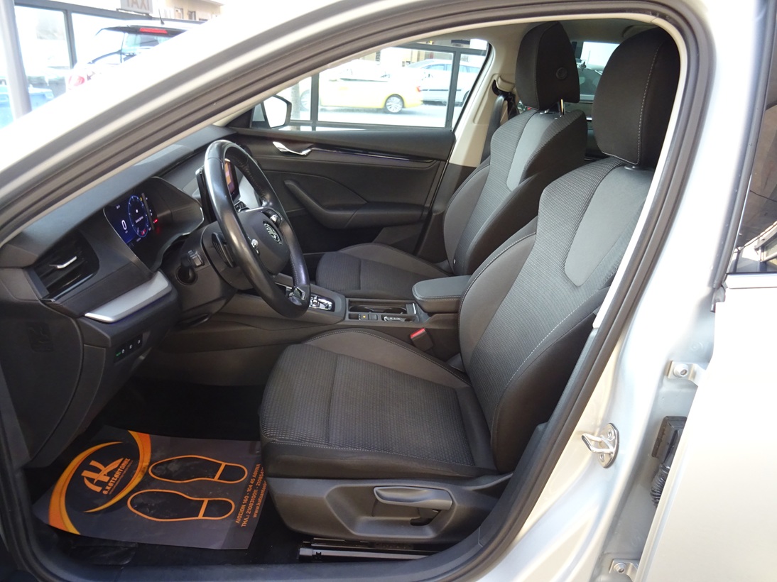 Skoda Octavia 2022 (1402) ΠΑΝΟΡΑΜΑ