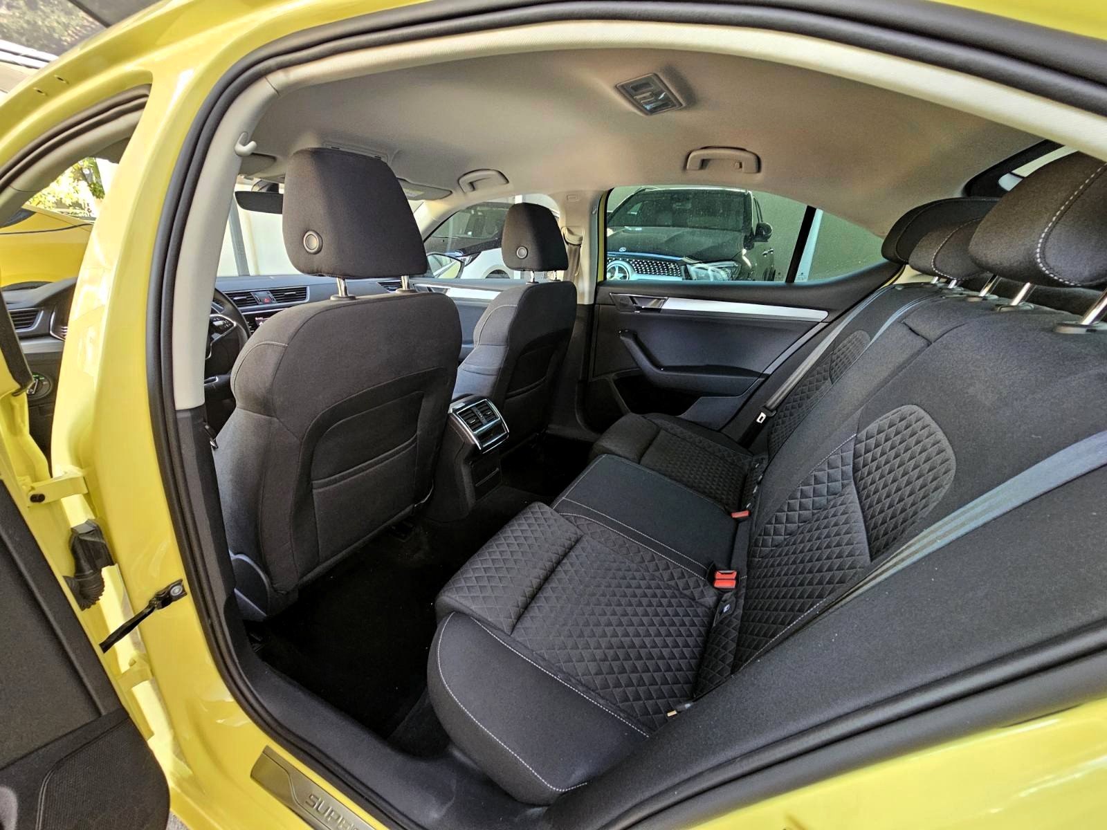 Skoda Superb 2023 2.0 TDI Ambition FACELIFT (1380)