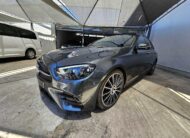 Mercedes-Benz E 220 2021 d AMG Line 9G-TRONIC Panorama LED (145)