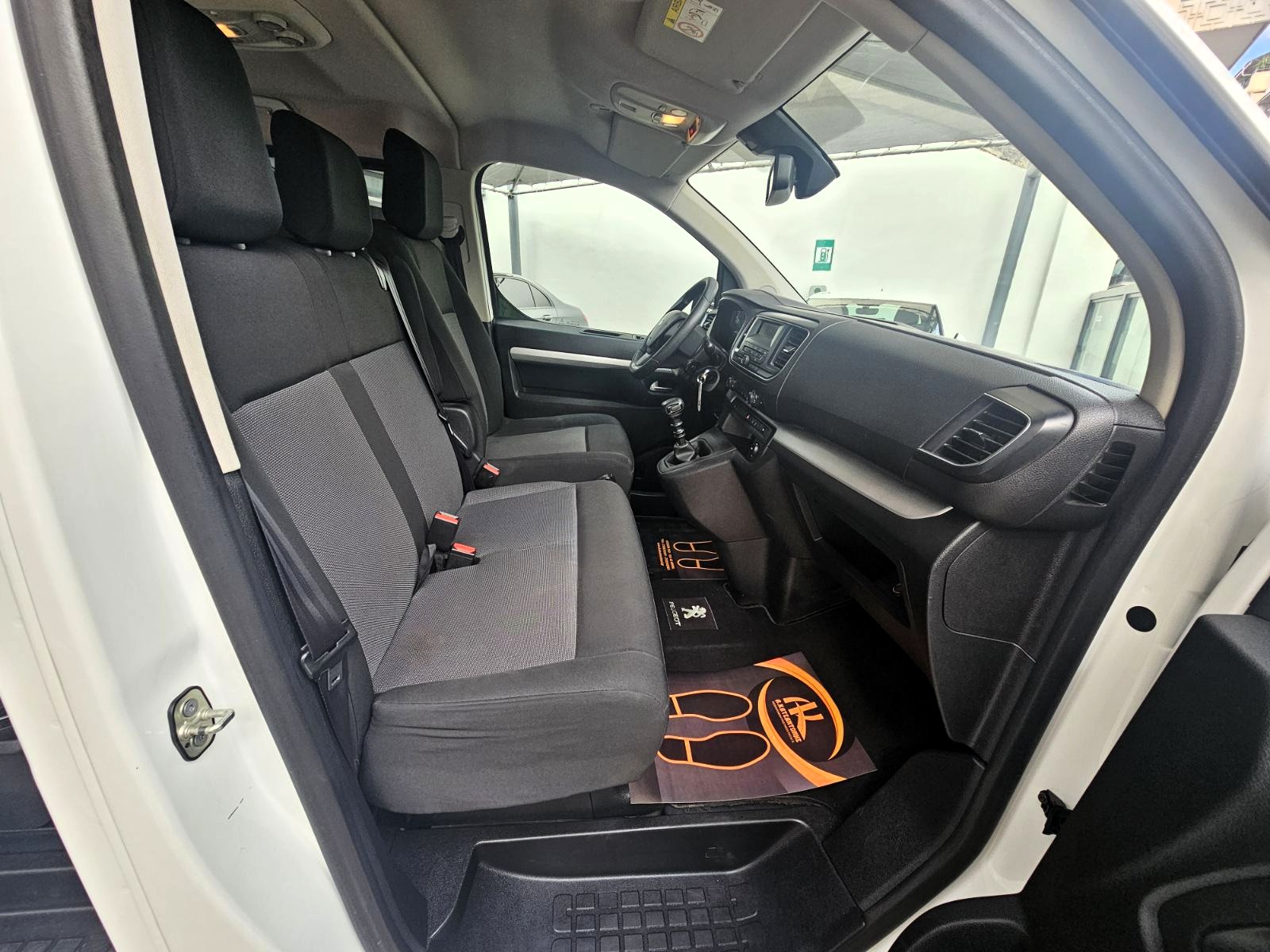 Peugeot Traveller 2020 1.5 BlueHDi 120hp L3H1 Business 9ΘΕΣΙΟ (1422)
