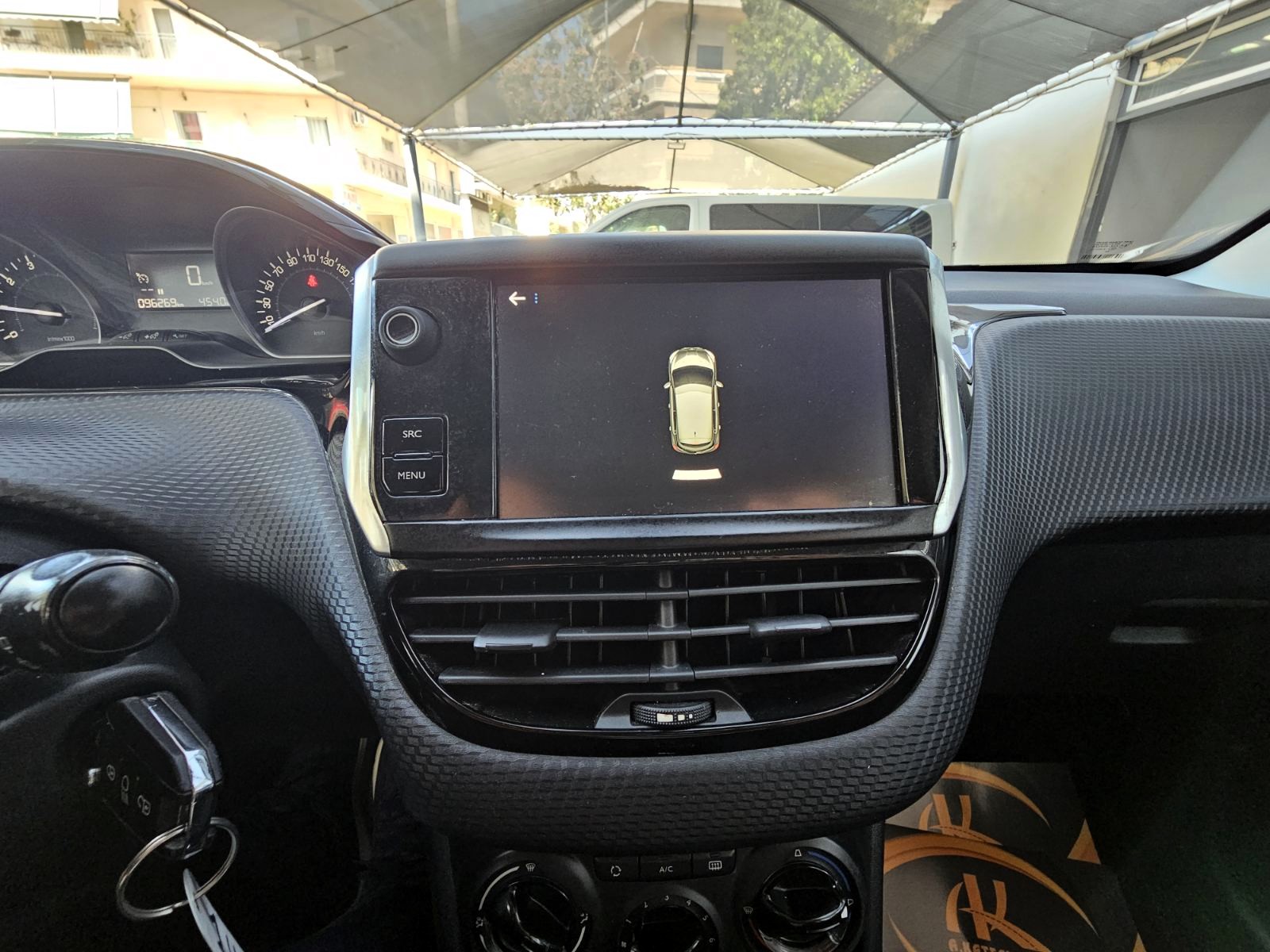 Peugeot 208 2018 1.2 PureTech Style 82HP NAVI (146)