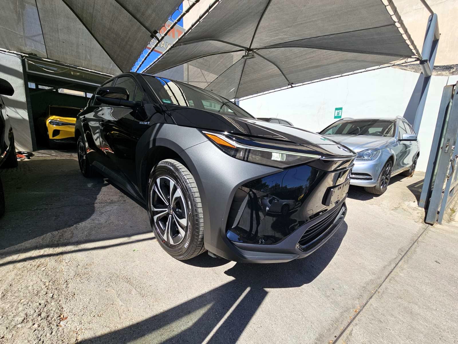 Toyota bZ4X 2023 Electric 74kWh – 204hp – Style – (1421)