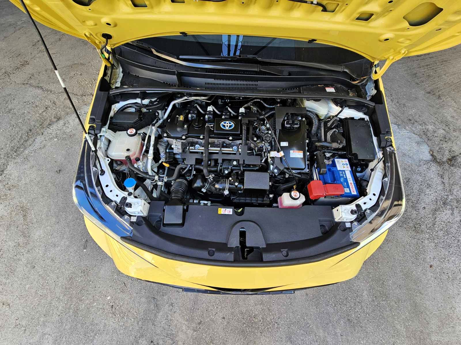 Toyota Corolla 2022 1.8 Hybrid (Πωλείται το αμάξι & άδεια)
