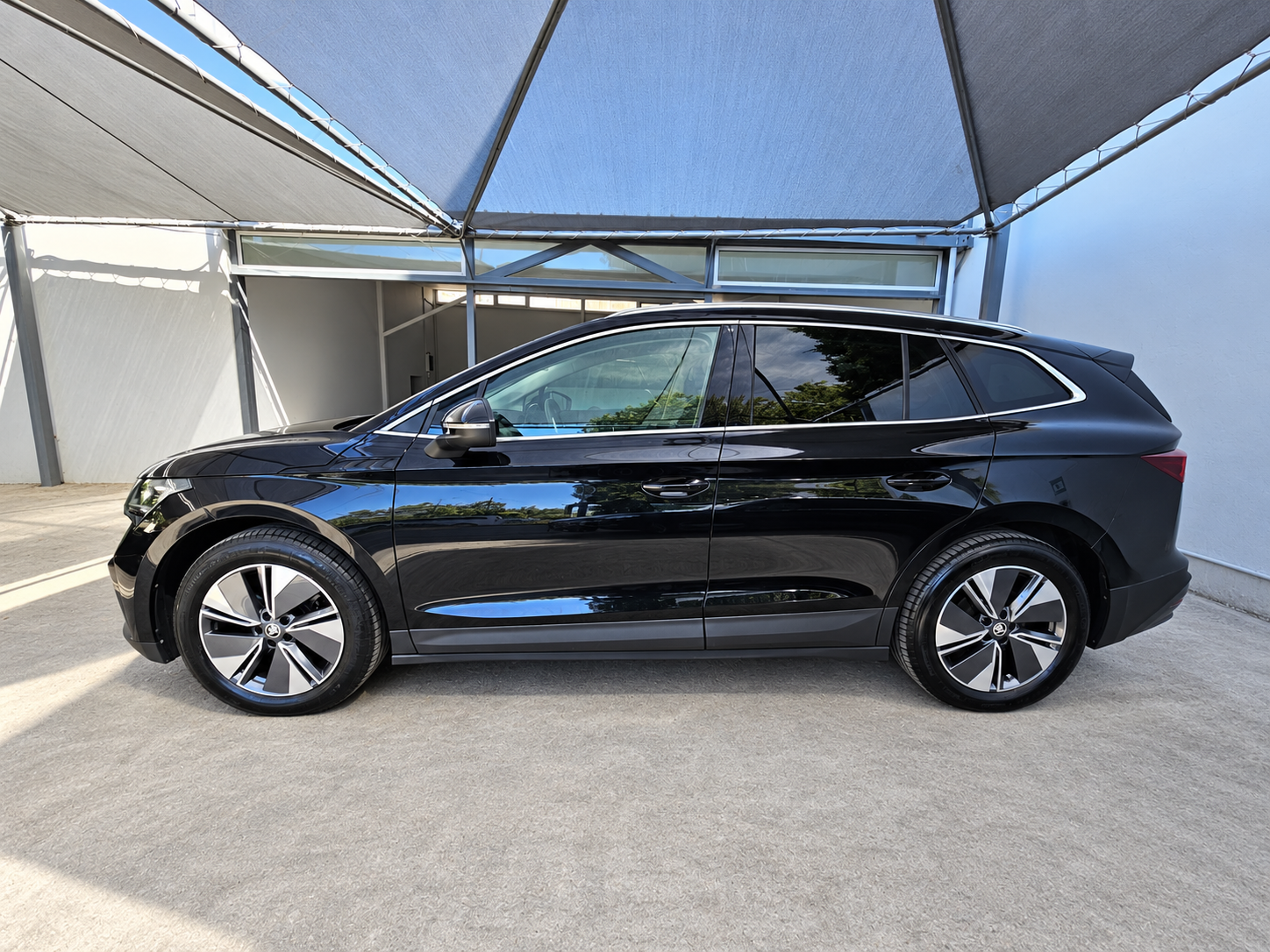 Skoda Enyaq 2023 82kWh 204HP | Navi | Camera | LED | CarPlay