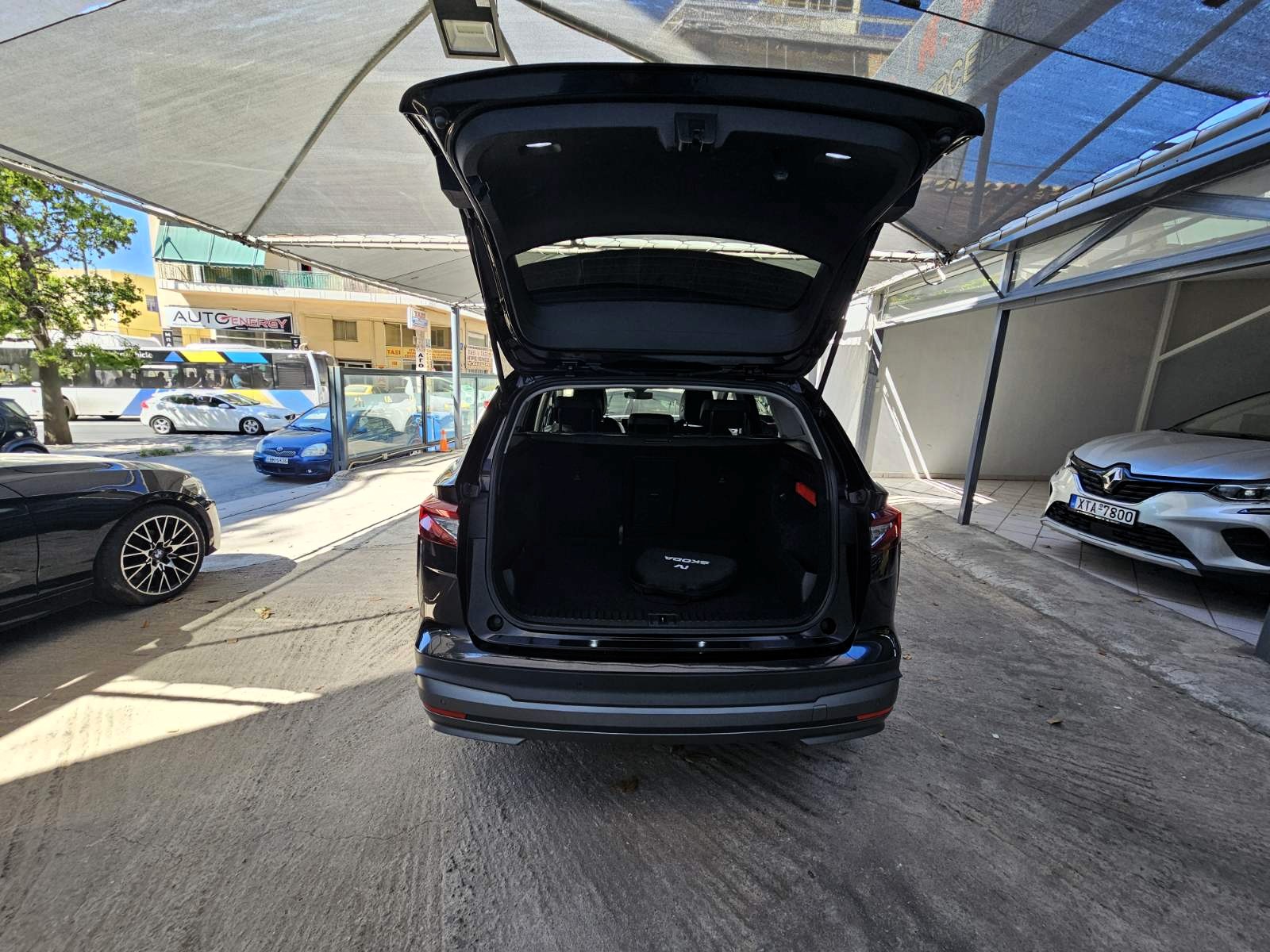 Skoda Enyaq 2023 82kWh 204HP | Navi | Camera | LED | CarPlay