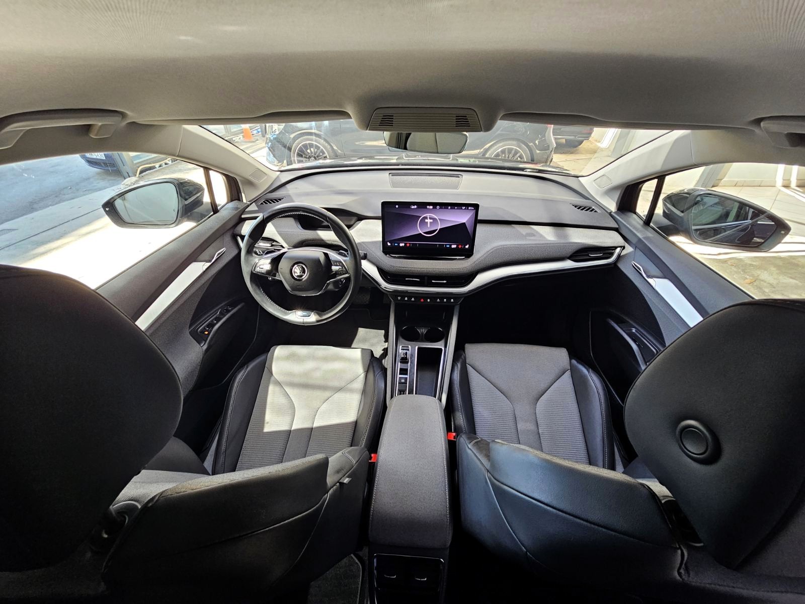Skoda Enyaq 2023 82kWh 204HP | Navi | Camera | LED | CarPlay