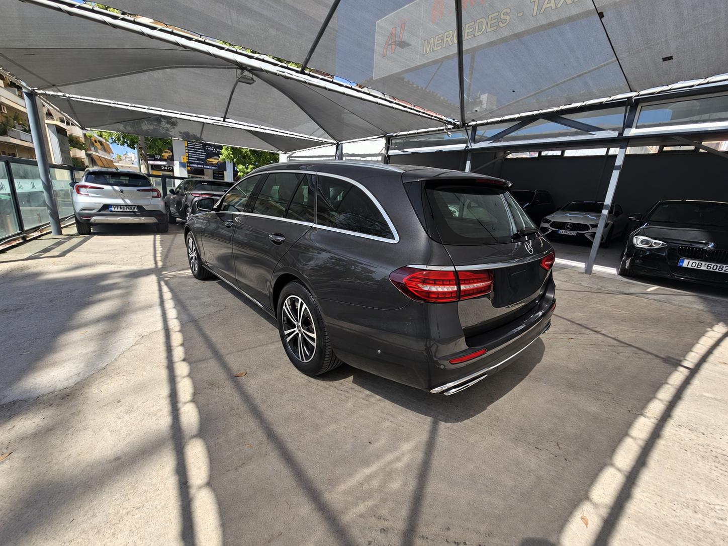 Mercedes-Benz E 220 2023 d Avantgarde | LED | Navi | Camera |
