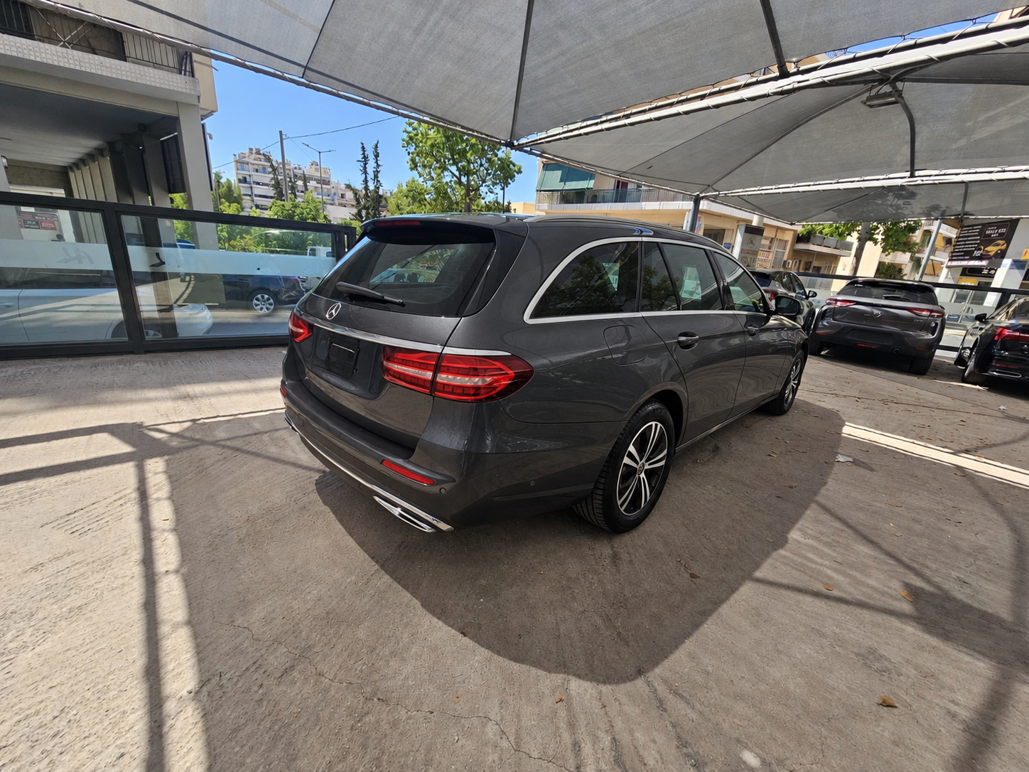 Mercedes-Benz E 220 2023 d Avantgarde | LED | Navi | Camera |