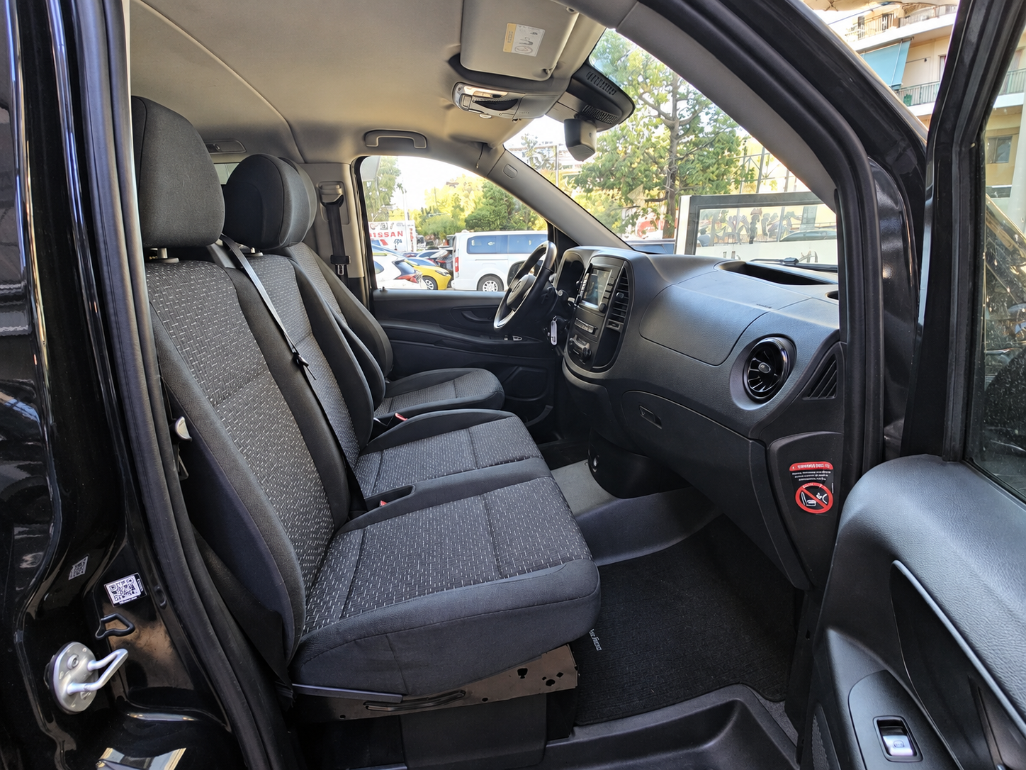 Mercedes-Benz Vito 2023 116 Business 2023 | 9 Θέσεων | Automatic | 163HP