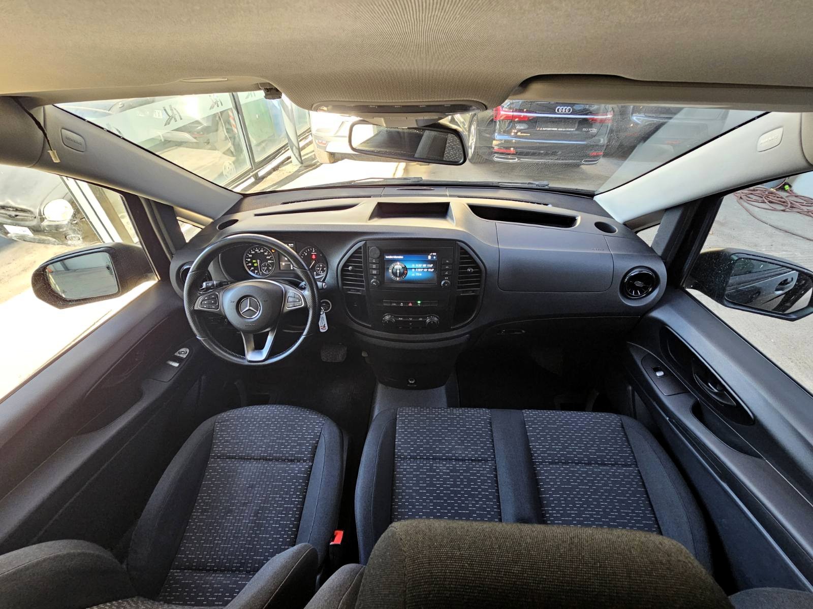 Mercedes-Benz Vito 2023 116 Business 2023 | 9 Θέσεων | Automatic | 163HP