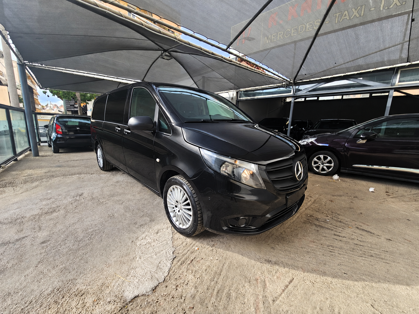 Mercedes-Benz Vito 2022 116 Business | 9 Θέσεων | Automatic | 163HP