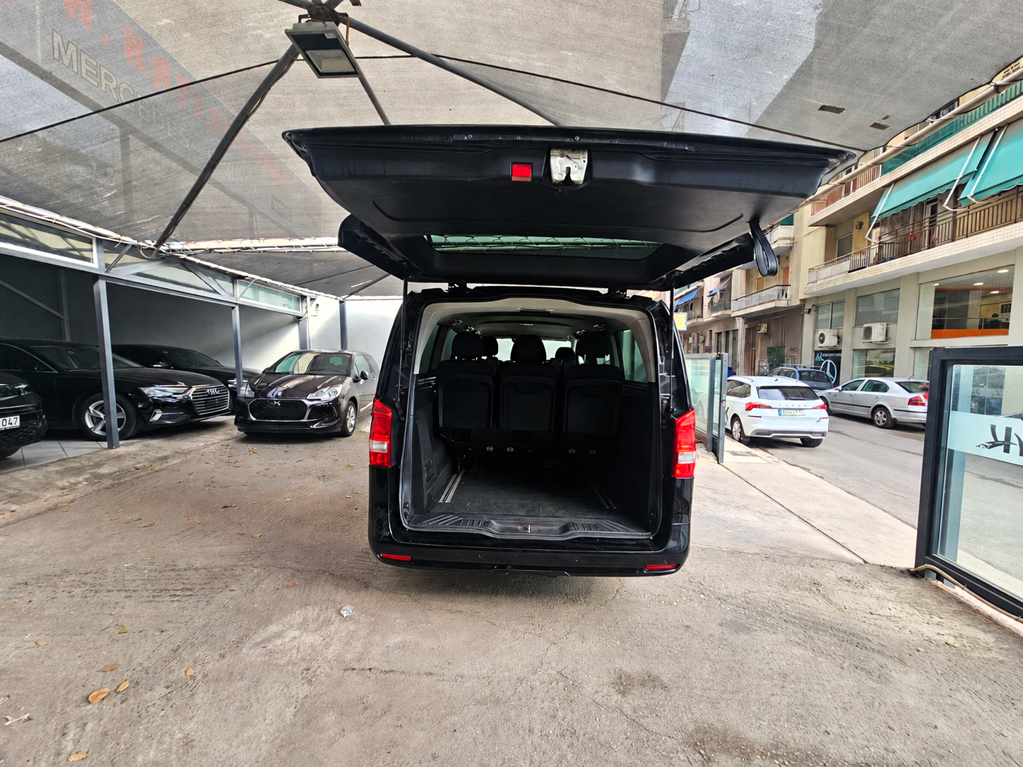 Mercedes-Benz Vito 2022 116 Business | 9 Θέσεων | Automatic | 163HP