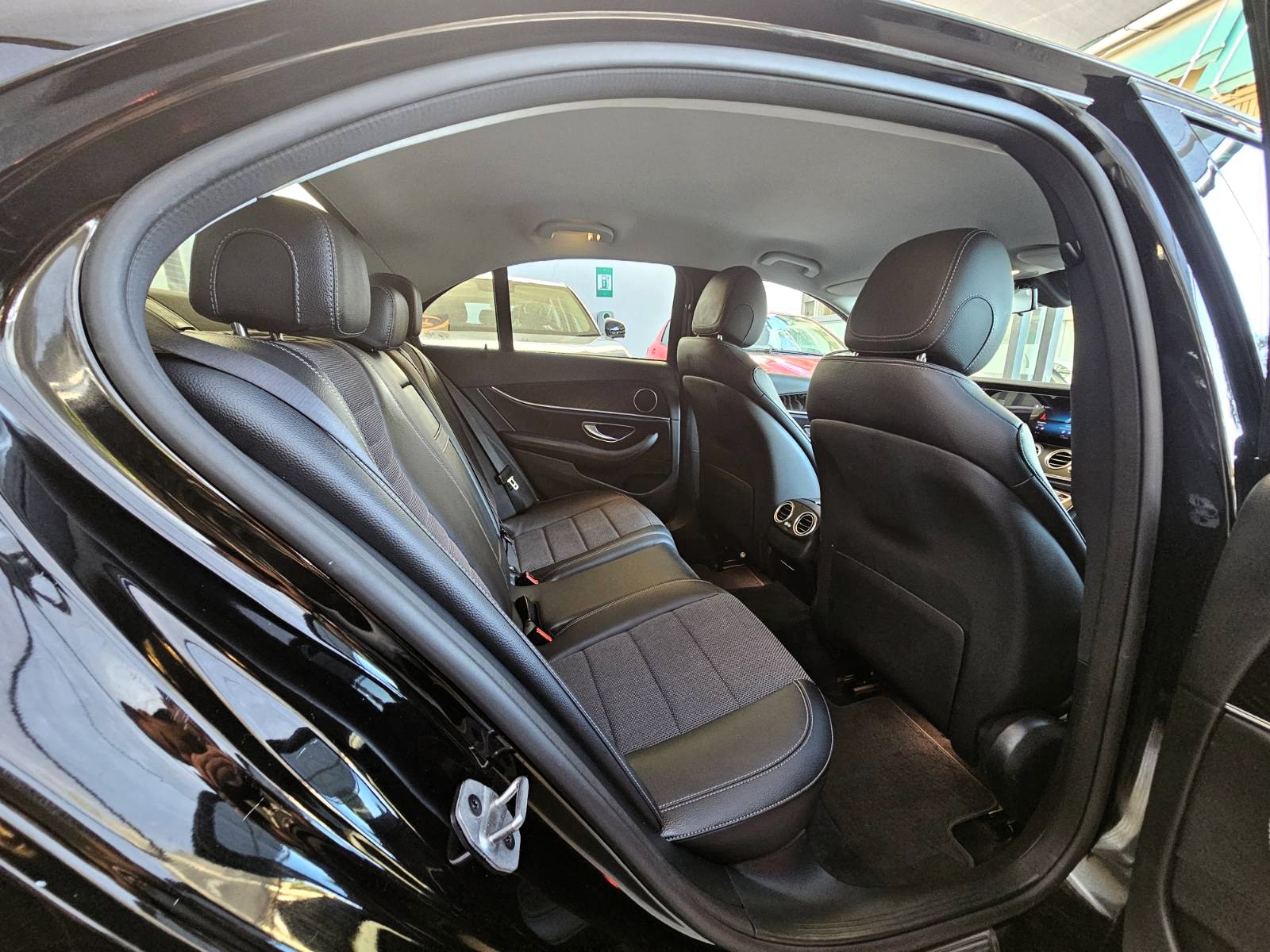 Mercedes-Benz E 220 2022 d Avantgarde | Night Package | 200HP | 9G-Tronic