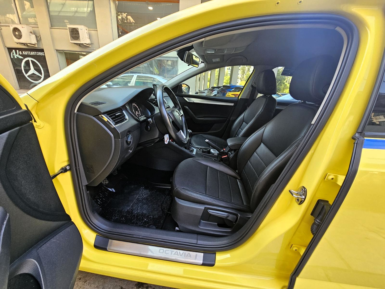 Skoda Octavia 2018 ΠΩΛΕΙΤΑΙ ΑΔΕΙΑ ΤΑΞΙ ΜΑΖΙ ΜΕ ΤΟ ΟΧΗΜΑ